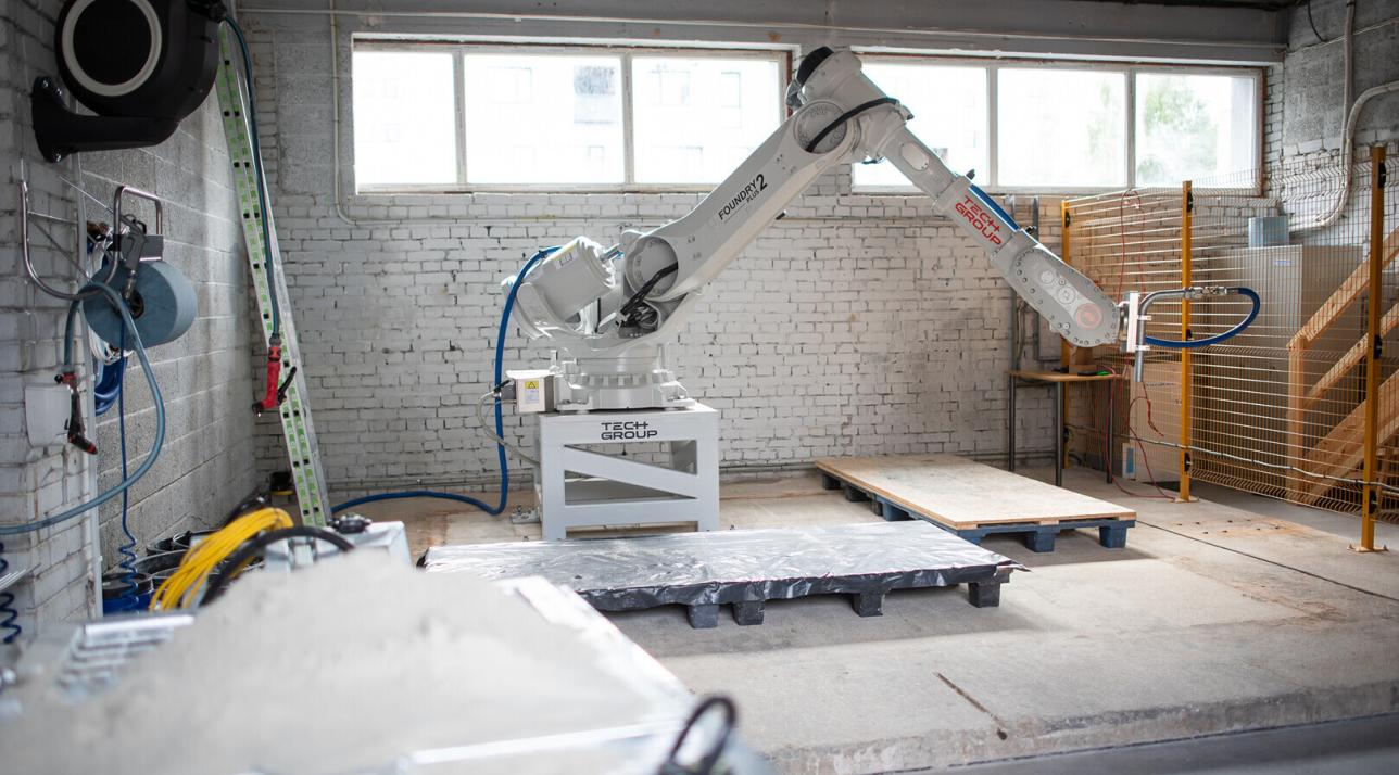 3D-betoonprintimisel kasutatud tööstusrobot ABB IRB 6700