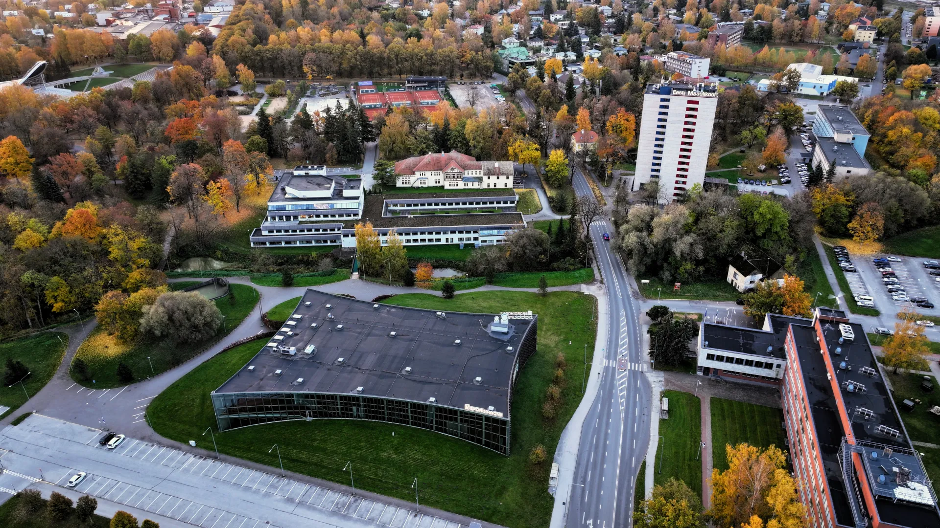 CAMPUS