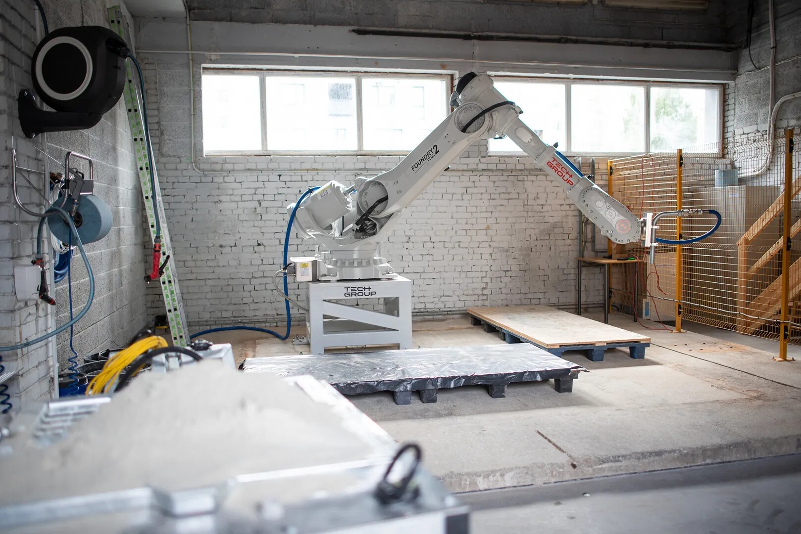 3D-betoonprintimisel kasutatud tööstusrobot ABB IRB 6700