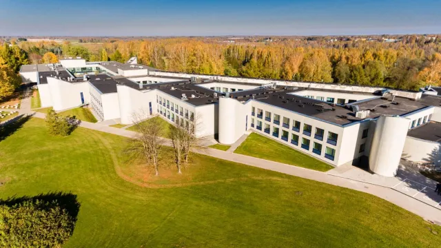 Kreutzwaldi 5 (Forestry Building)