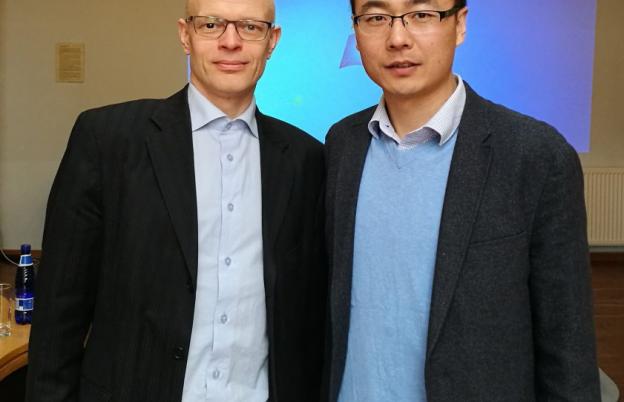 Ülo Niinemets, Shuai Li